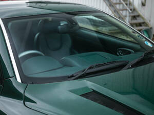 Image 23/44 of Aston Martin V12 Vanquish (2002)