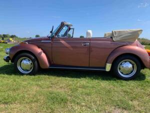 Immagine 3/8 di Volkswagen Käfer 1303 &quot;Champagne Edition&quot; (1978)