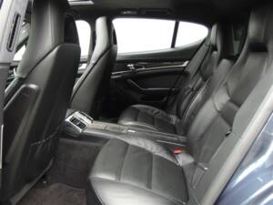 Imagen 78/99 de Porsche Panamera Turbo (2009)