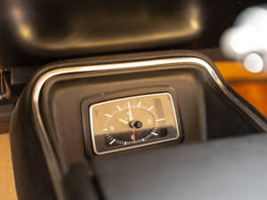 Image 48/57 of Ford Granada Turnier 2,3 (1976)