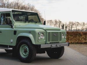 Bild 18/37 von Land Rover Defender (2016)