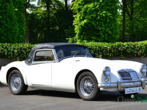 Image 22/50 of MG MGA 1600 (1960)