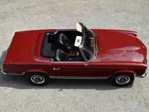 Image 16/45 of Mercedes-Benz 230 SL (1964)