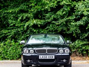 Bild 48/50 von Daimler Super Eight (2008)