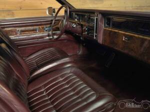 Bild 14/19 von Oldsmobile Toronado (1985)