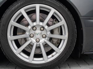 Image 33/50 of Aston Martin V12 Vanquish S (2007)