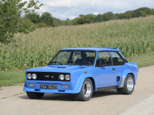 Image 13/49 of FIAT 131 Abarth Rally (1978)