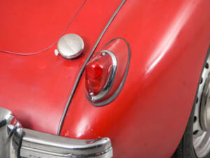 Image 30/50 of MG MGA 1500 (1957)