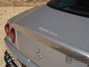 Afbeelding 49/50 van Ferrari 550 Maranello (1998)