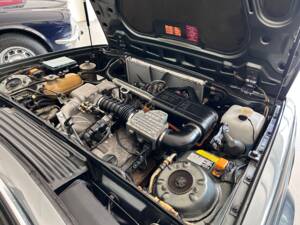 Image 15/23 de BMW 635 CSi (1985)