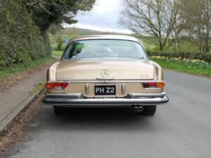 Image 5/16 of Mercedes-Benz 280 SE 3,5 (1971)