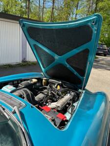 Image 13/15 of Volvo 1800 E (1972)