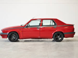 Image 7/39 of Alfa Romeo 75 2.0 Twin Spark (1990)