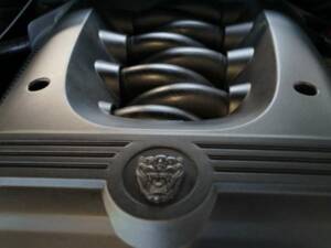 Image 20/50 of Jaguar XJ 8 4.2 (2007)