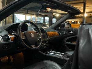 Image 8/50 of Jaguar XKR (2013)