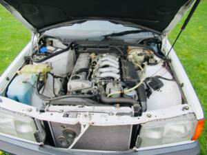 Bild 20/25 von Mercedes-Benz 190 D 2.5 (1986)