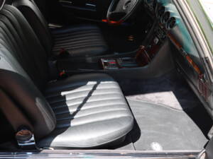 Image 47/59 of Mercedes-Benz 500 SLC (1980)