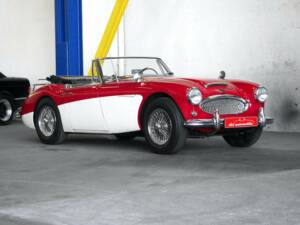 Image 4/29 of Austin-Healey 3000 Mk II (BJ7) (1963)