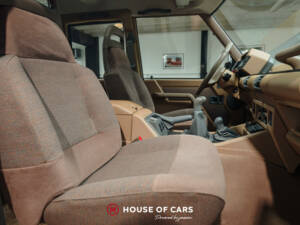 Image 22/25 of Land Rover Discovery (1991)