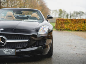 Image 52/100 de Mercedes-Benz SLS AMG Roadster (2011)