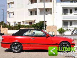 Immagine 4/10 di BMW 318i (1994)