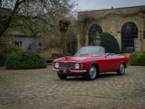 Image 2/21 de Alfa Romeo Giulia 1600 GTC (1966)