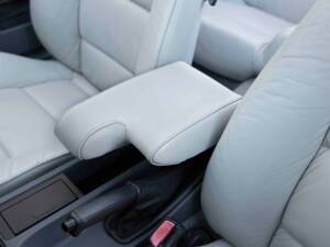 Bild 58/92 von BMW 325i (1994)