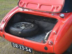 Image 15/20 of Austin-Healey 100&#x2F;6 (BN6) (1958)