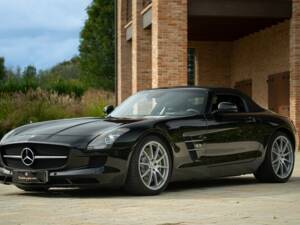 Imagen 1/50 de Mercedes-Benz SLS AMG Roadster (2011)