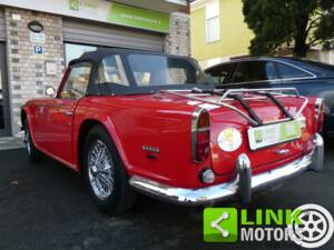 Image 8/10 of Triumph TR 5 PI (1968)