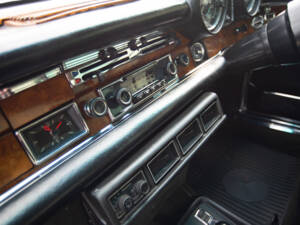 Image 17/32 de Mercedes-Benz 280 SE 3,5 (1971)