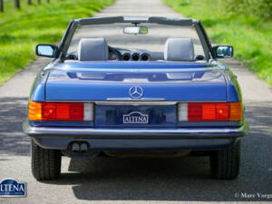 Image 17/45 of Mercedes-Benz 300 SL (1986)