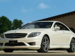 Imagen 9/50 de Mercedes-Benz CL 63 AMG (2009)