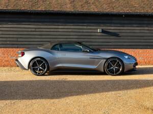 Image 11/50 de Aston Martin Vanquish Zagato Volante (2017)