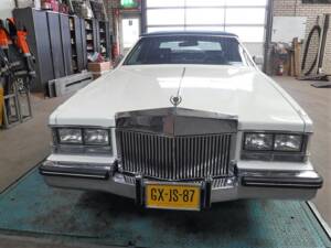 Afbeelding 35/50 van Cadillac Seville Sedan 4.1L (1985)