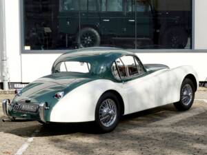 Immagine 7/13 di Jaguar XK 120 FHC (1953)