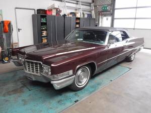 Image 39/40 of Cadillac DeVille Convertible (1969)