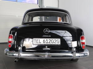 Bild 15/37 von Mercedes-Benz 180 Db (1961)