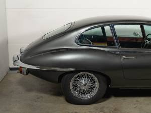 Bild 10/40 von Jaguar Type E (2+2) (1970)