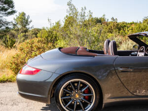 Image 41/50 of Porsche 911 Carrera 4S (2006)