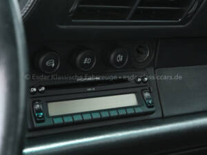 Bild 11/29 von Porsche 911 Carrera 4 (1996)