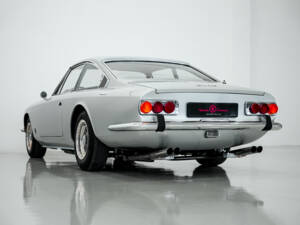 Image 61/67 of Ferrari 365 GT 2+2 (1969)