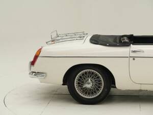 Image 14/15 of MG MGB (1964)