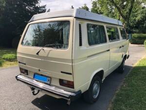 Immagine 4/4 di Volkswagen T3 Westfalia 1.9 (1983)