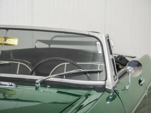 Image 21/50 of MG MGB (1964)