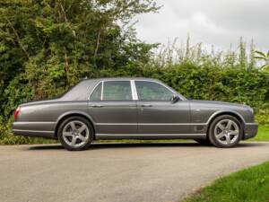 Image 2/25 of Bentley Arnage T (2006)