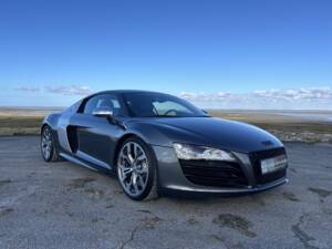 Immagine 1/7 di Audi R8 V10 (2009)