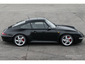 Image 3/32 of Porsche 911 Carrera 4S (1996)