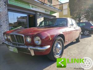 Image 4/10 of Jaguar XJ 6 3.4 (1975)