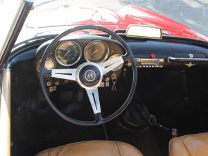 Immagine 9/28 di Alfa Romeo 2000 Spider (1961)